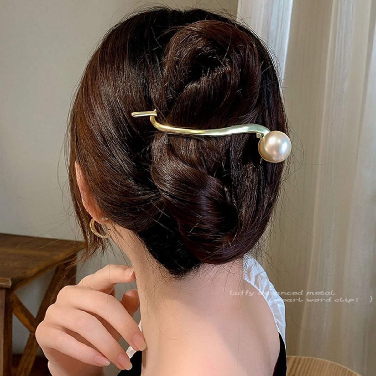 Elegante glitter parel haarcli - Lifestyle Of Korean recensie en prijs